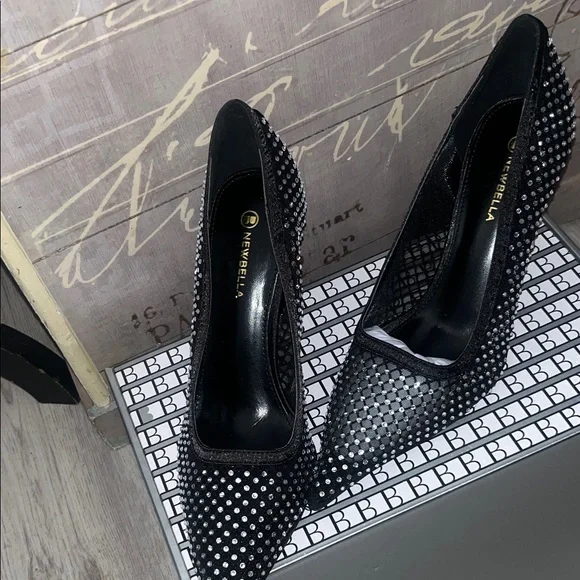 Chic Black Studded Heels - Picture 4 of 8